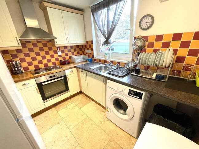 C. 33s - Nice Single room in archway  Main Photo