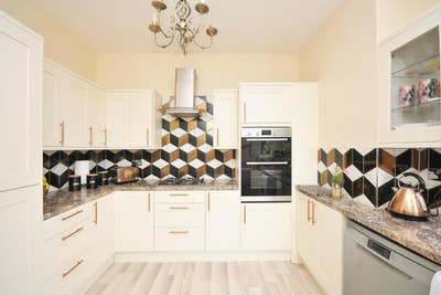Nice quiet Double Room to Rent Main Photo