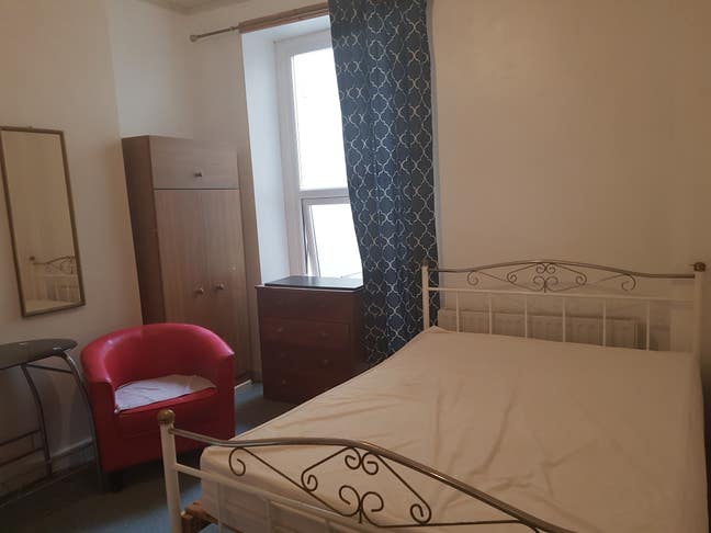 Bedsit room town centre sa1 Main Photo