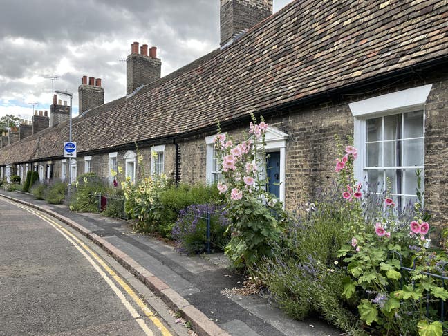 Double bedroom in gorgeous central house/location  Main Photo