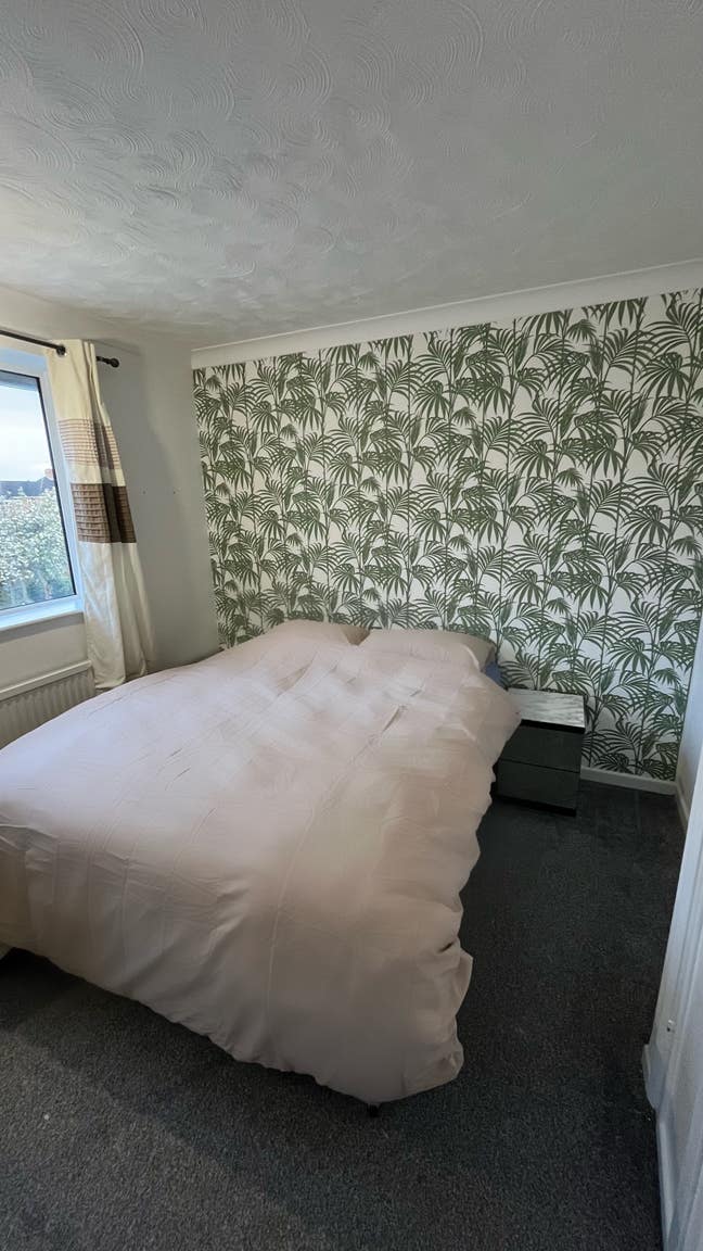Furnished Room 5 minutes from Aldi and Asda  Main Photo