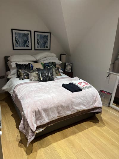 Double Bedroom - Harpenden  Main Photo