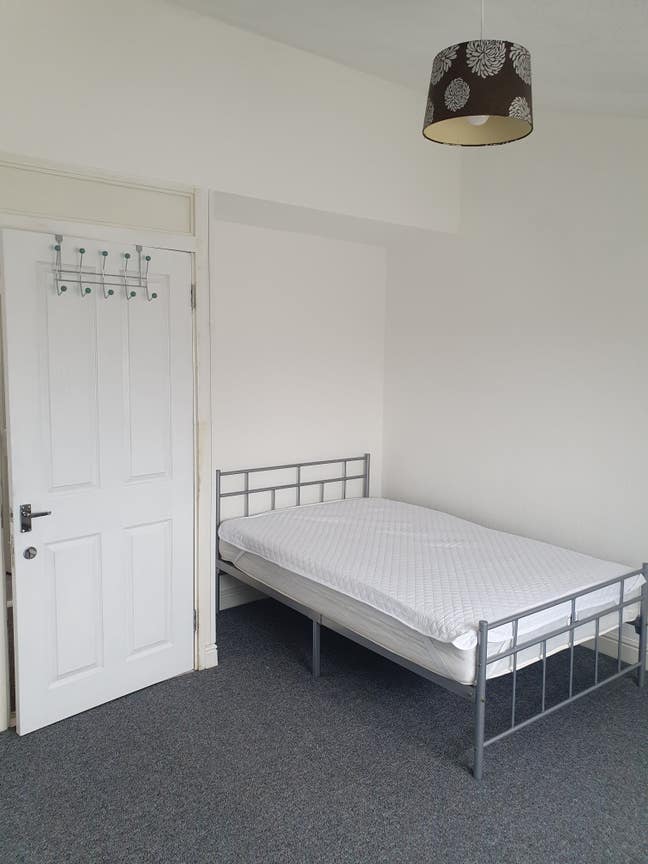 *Double Room* Main Photo