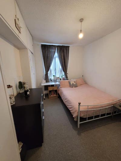 Double room Bush Hill Park Station  Main Photo