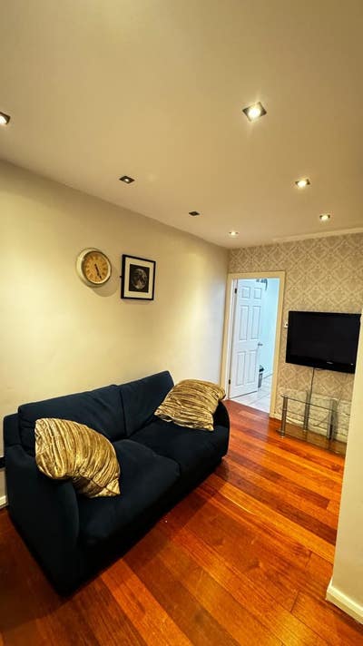 Fully equipped apartment in a house. Main Photo