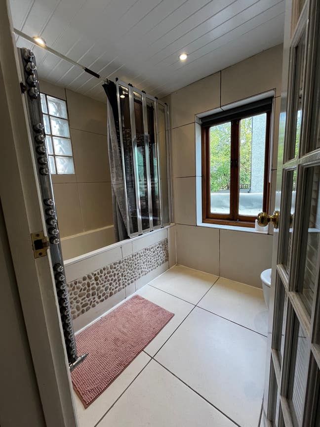 Cozy double room in W6 !   Main Photo