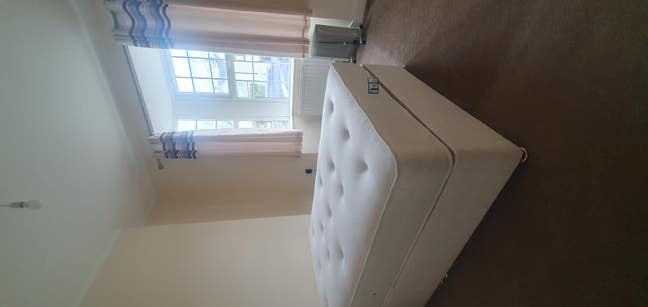 One double bedroom  Main Photo