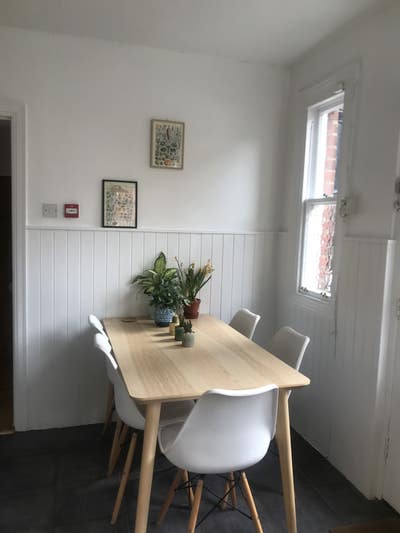Bright, Furnished Double Room in friendly house  Main Photo