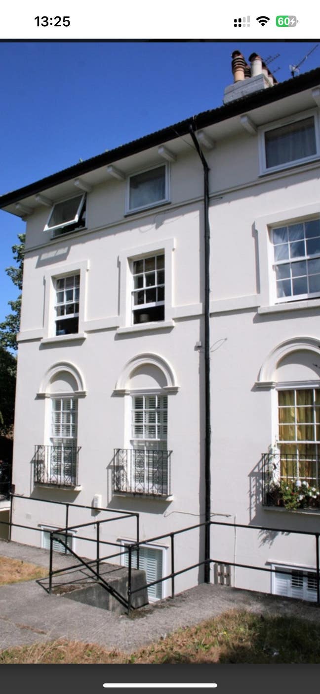 Lovely 2 bed private garden flat, 5 min walk / FH Main Photo