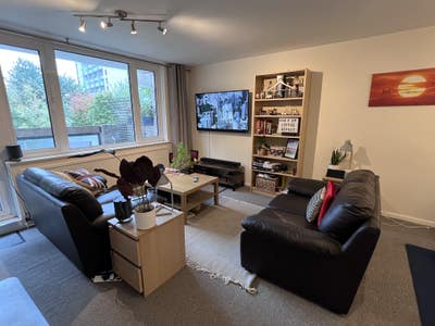 Little Venice TV & sofa room Main Photo