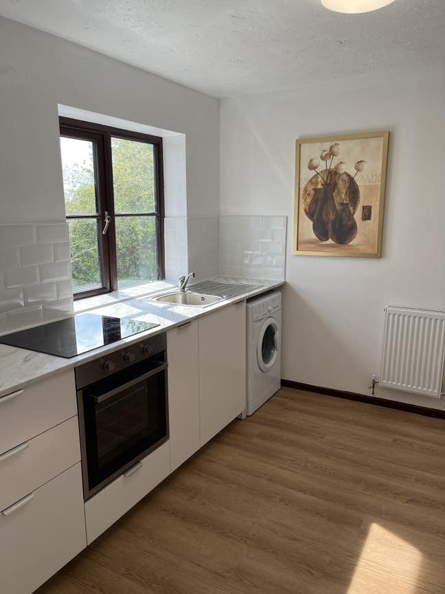 Room in newly refurbished house (near UWE) Main Photo