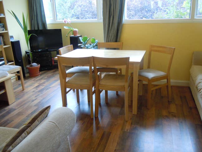 Double room in friendly flatshare Main Photo