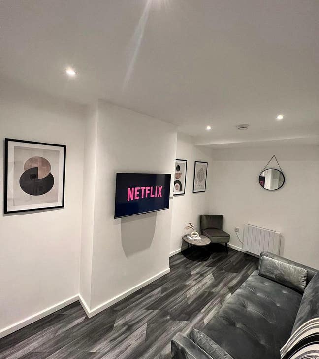 1 bed modern apartment!  Main Photo
