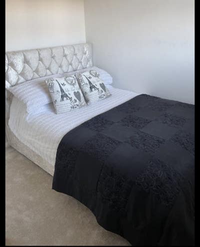 Lovely double room in 3 bed house  Main Photo