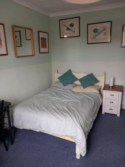 7 days a week TO RENT Main Photo