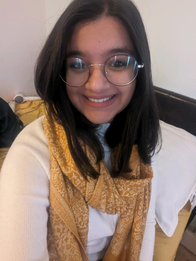 Looking for a Flatmate - 2B2B flat  Main Photo