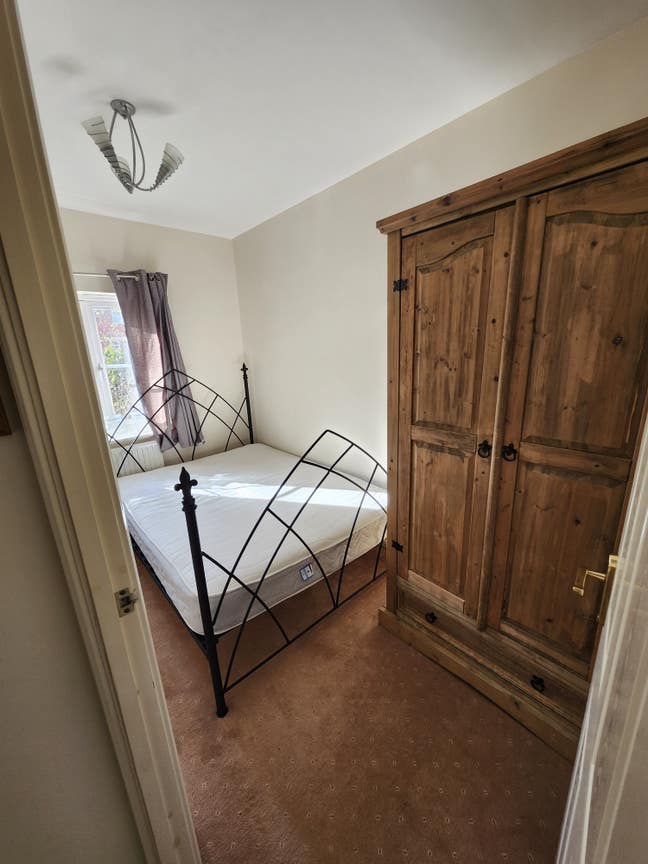 Two rooms to let as one, all bills inc. Main Photo
