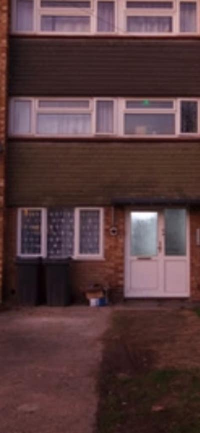 Studio Flat in West Drayton UB7 Main Photo