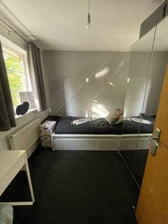 Single Bedroom Main Photo