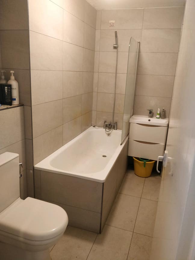 1 Person Single bedroom available for rent Main Photo