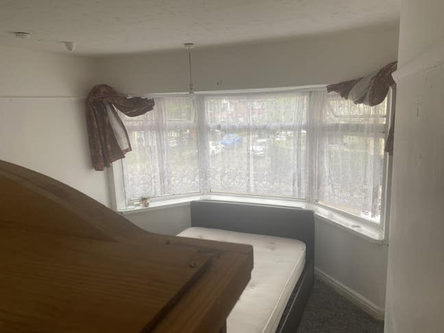 Big Double Room to Rent with bills included. Main Photo