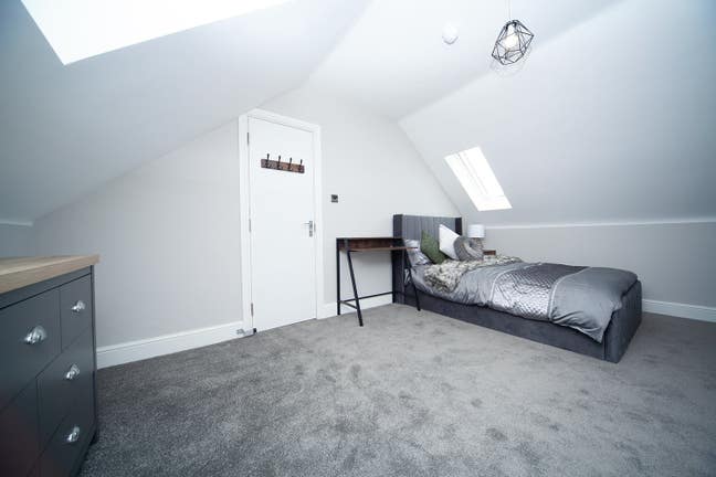 Very private En-Suite Room, All Bills Inc! Main Photo