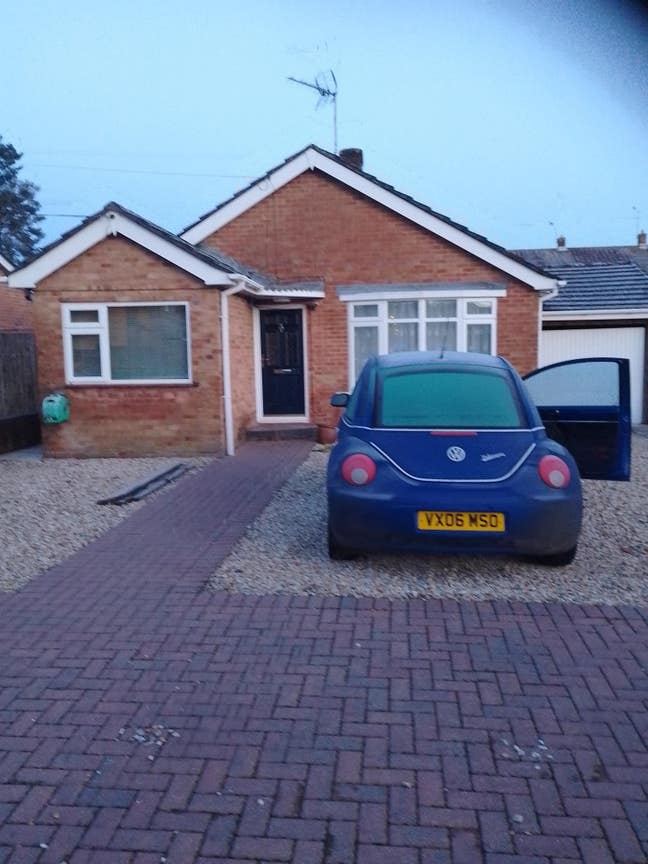 4 bedroom detached bungalow North Baddesley  Main Photo