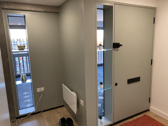 Parkhill top floor Apartment  Main Photo