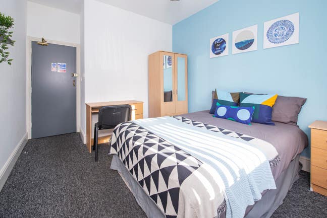 Double rooms right in city centre + superfast Wifi Main Photo