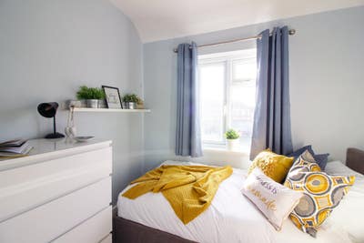 &pound;715 single room, own bathroom, all bills included Main Photo