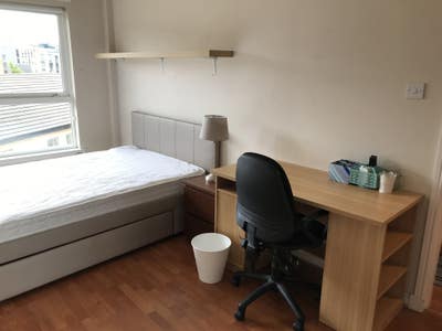 Furnished Large Double Room with own bathroom Main Photo