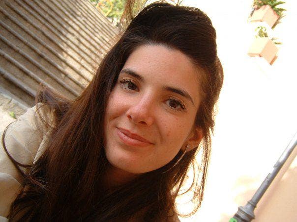 Studio flat for a young professional woman Main Photo