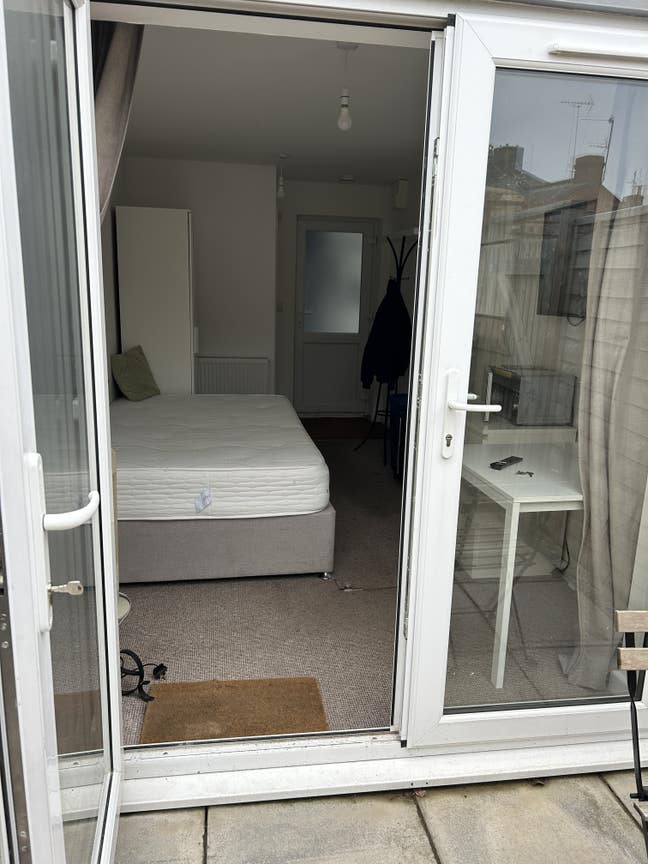 Self Contained Studio Annexe Main Photo