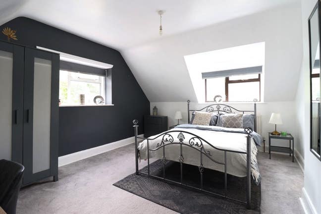 Limited Offer - Huge Double Rooms in Eltham Main Photo