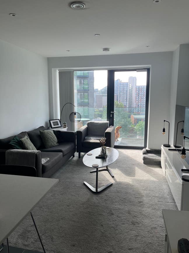 Double en-suite room available  Main Photo