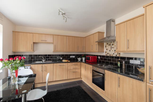 Beautiful Spacious Dbl Putney Bills Included  Main Photo