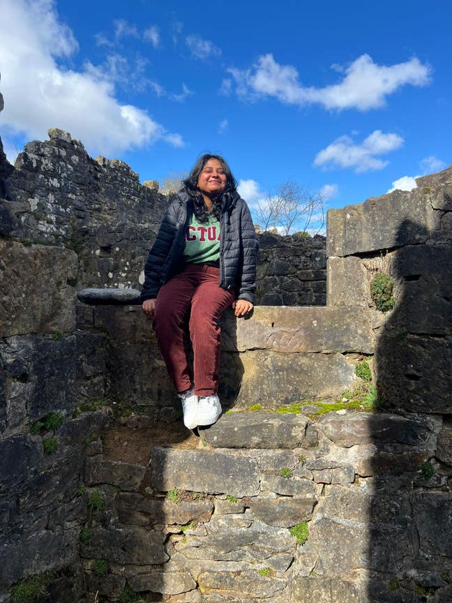 Professional looking for a room / buddy up  Main Photo