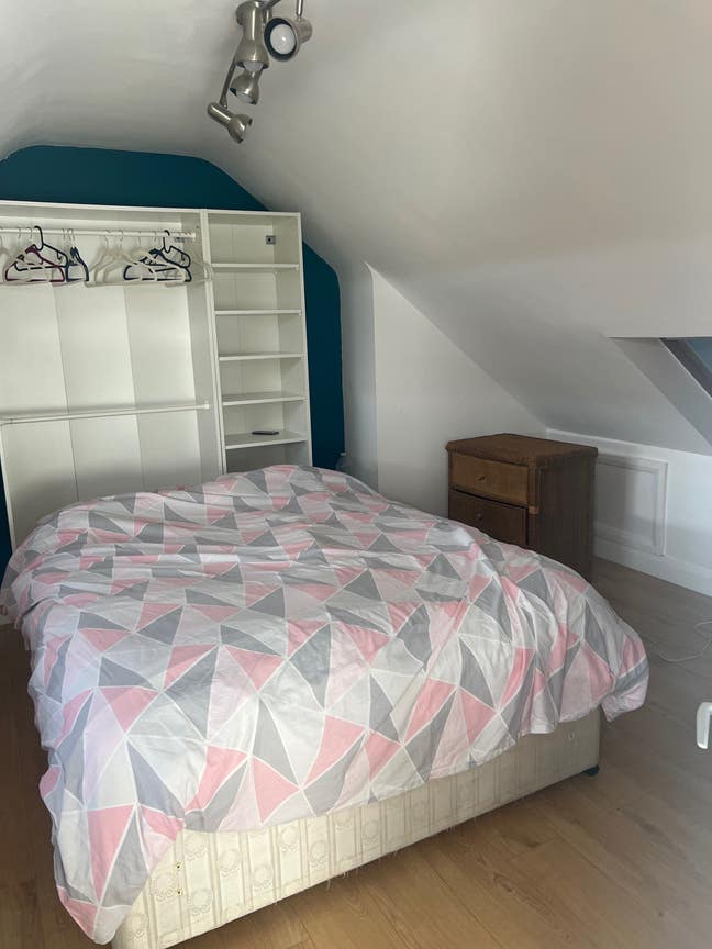 Double room to rent Main Photo