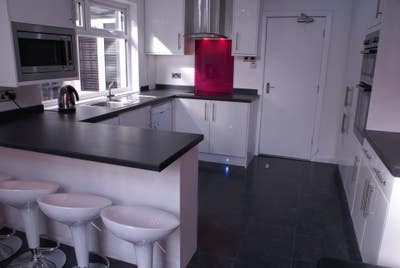 Ensuite Double Room fully furnished. MG Main Photo