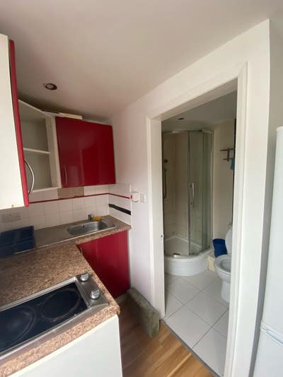 Studio Flat  Main Photo