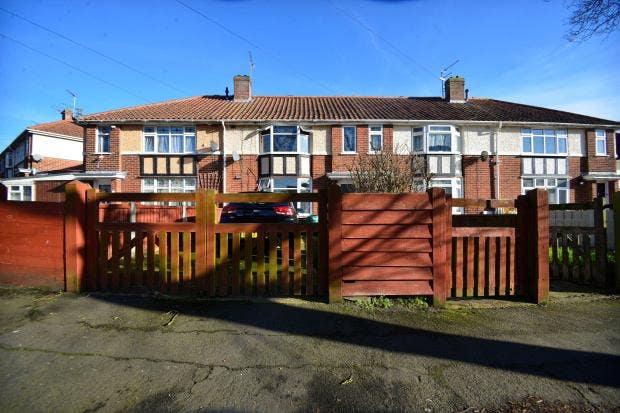 3 Bed Terraced House Available Main Photo