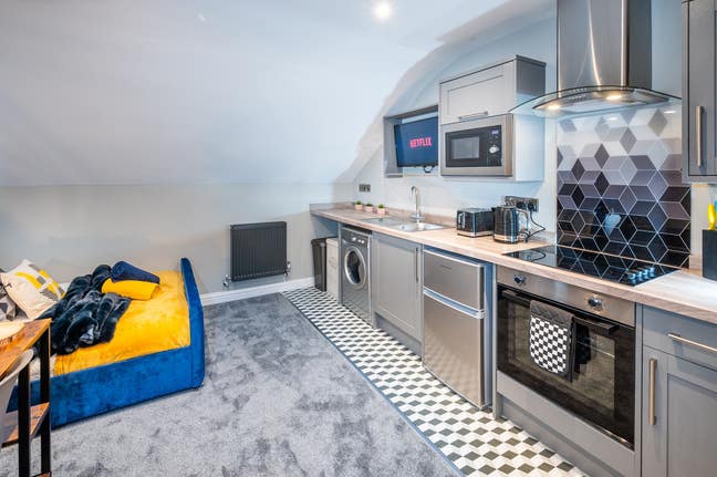 Incredible 🤩🎀-  Stunning Studio Luxury Spec SN1  Main Photo