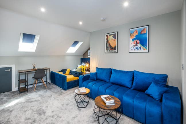 L-U-X-U-R-Y Living SN1 Self contained Studio 🥳🤩 Main Photo