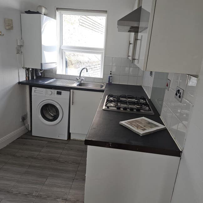 2 Double Rooms 194A/HR Main Photo