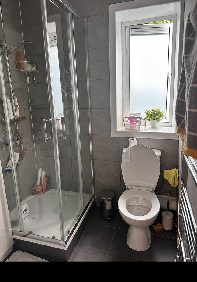 Rooms available near kings college hospital  Main Photo