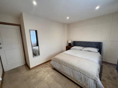 Lovely Double Room for one person  Main Photo