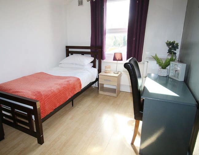 Attractive Fully Furnished Single Room Available  Main Photo