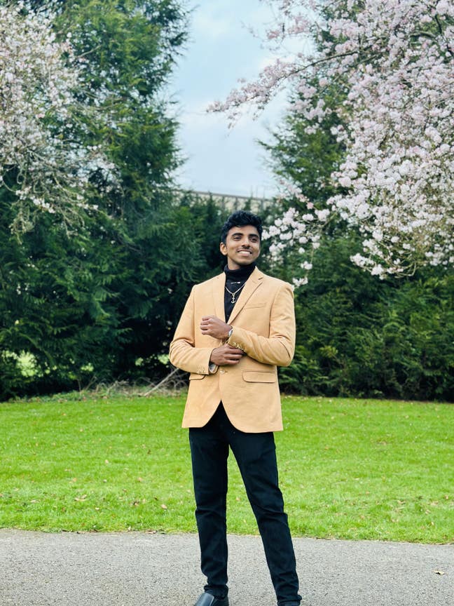 I am a young professional aged 23. I am looki... Main Photo