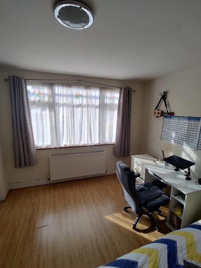 2 Large Double Rooms in Friendly House Main Photo
