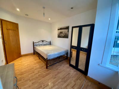 Double Room in Walthamstow Main Photo